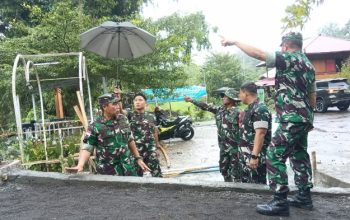 Pastikan Progres Pekerjaan Berjalan Lancar, Dandim 1310/Bitung Dampingi Danrem 131/Santiago Tinjau Pembangunan Jembatan Perintis Garuda di Wilayah Kodim 1310/Bitung